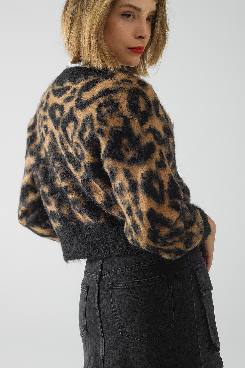 Cardigan estampado de leopardo em malha com lã na cor Camel