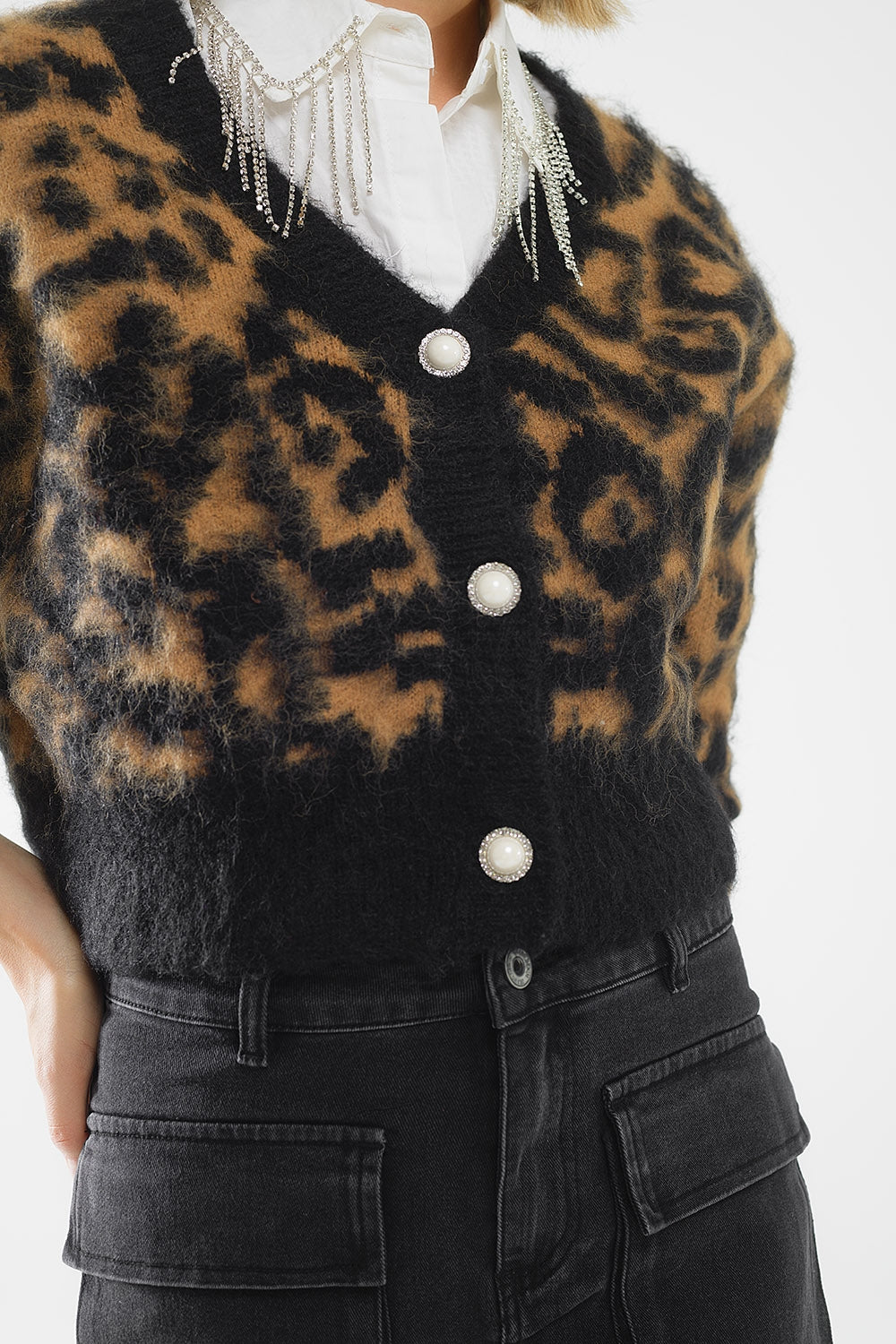 Cardigan estampado de leopardo em malha com lã na cor Camel