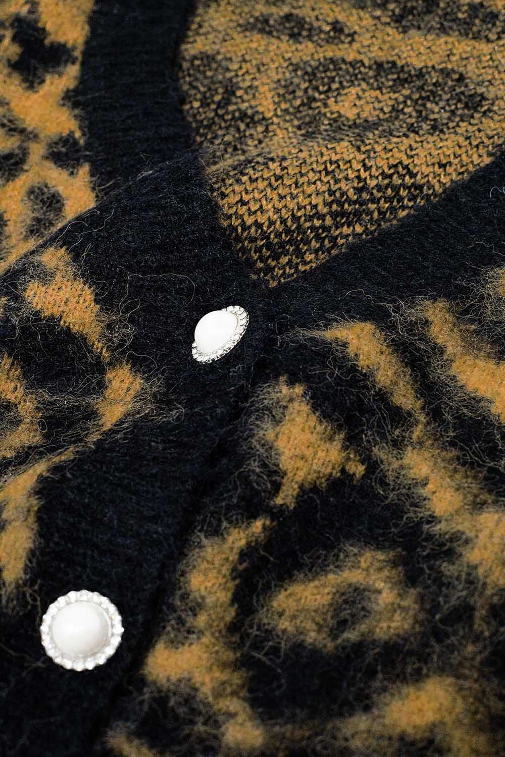 Cardigan estampado de leopardo em malha com lã na cor Camel
