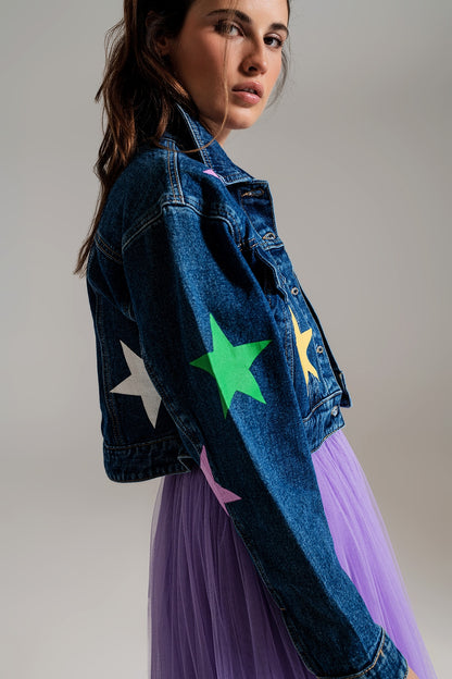 casaco de ganga com estrelas multicoloridas
