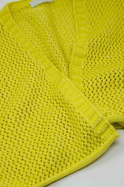 Casaco de malha básico em amarelo