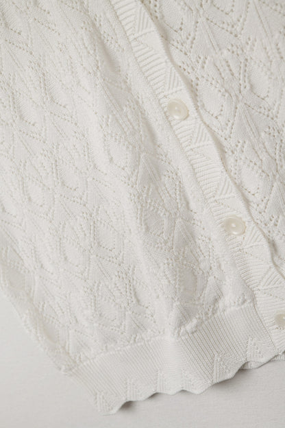 Colete Tricotado Pointelle com Bordas Onduladas em Branco