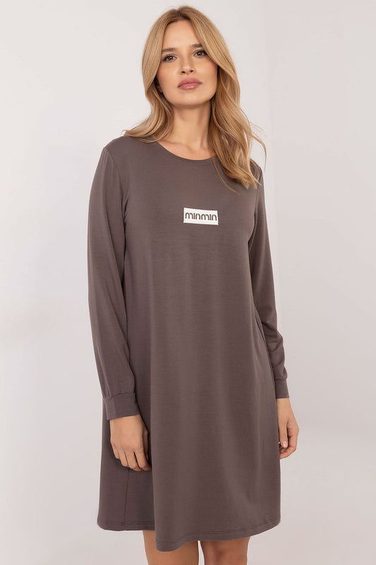 Vestido curto casual oversized