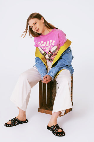 Camiseta gráfica com texto Summer Love em rosa