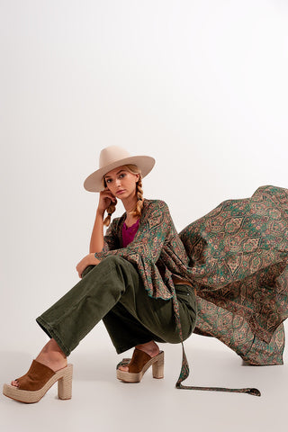 jeans mom de cintura alta e folgada em verde