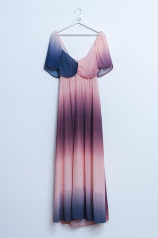 Vestido longo com decote coração ombré em bege