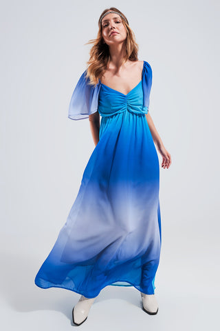 Vestido longo azul com decote coração e decote ombré