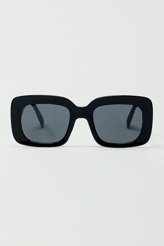 Óculos de Sol Ovais Oversized com Detalhe Lateral em Preto
