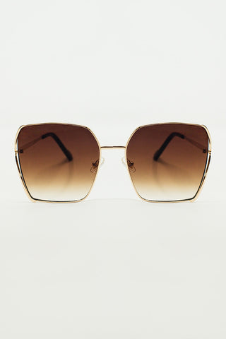Óculos de sol quadrados grandes de metal com lentes degradê marrom