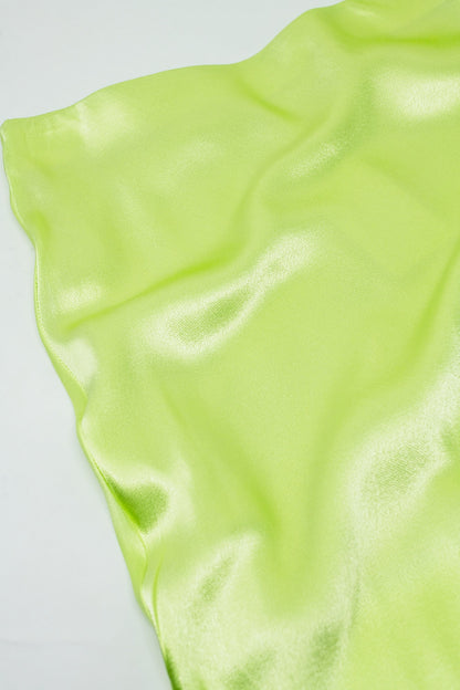 Saia longa de seda lime com fenda lateral