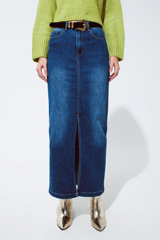 Saia Maxi de Denim Elástica com Fenda na Frente em Tom Médio