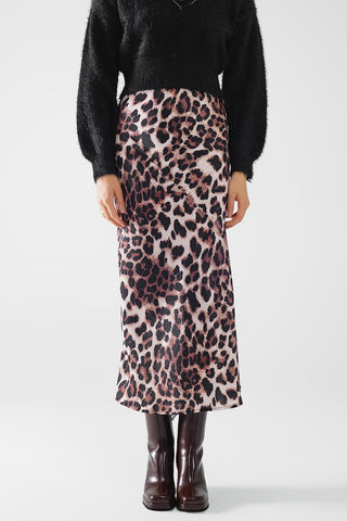 Saia midi com estampa de leopardo
