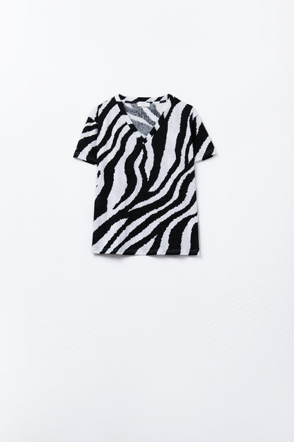 Camiseta com decote em V e estampado de zebra preto