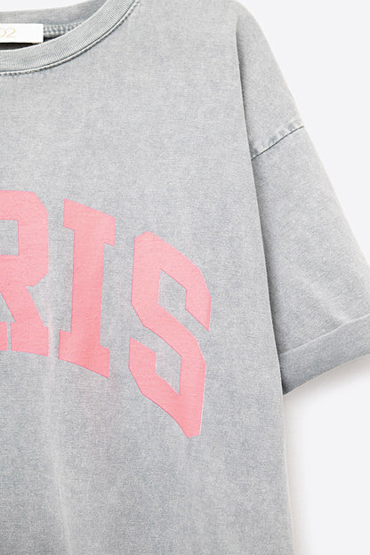 T-shirt descontraída Paris cinzenta clara com letras cor-de-rosa