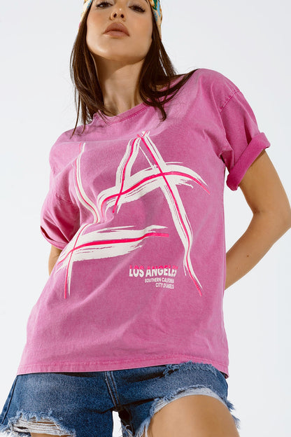 T-shirt fúcsia de grandes dimensões com a inscrição LA Los Angeles impressa em branco e fúcsia