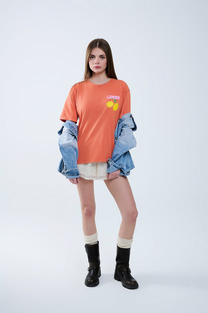 T-shirt laranja descontraída com estampado de limão