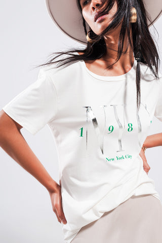 Camiseta com slogan da cidade de Nova York em branco