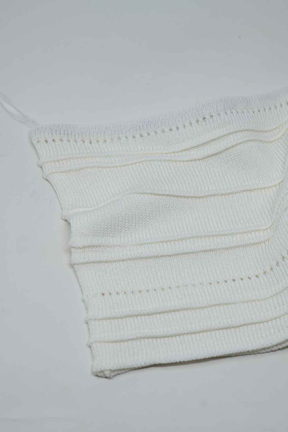 Top bodycon de malha sem alças em branco
