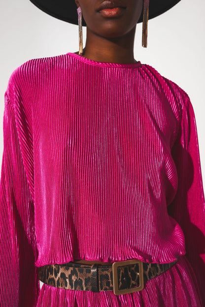Top curto com decote redondo plissado em fuchsia