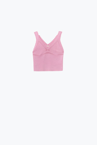 Top de malha canelada cor-de-rosa com decote em V recortado