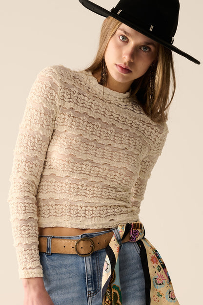 Q2 Top de Renda Floral com Gola Redonda em Creme