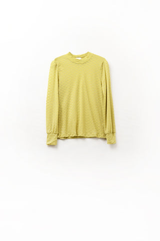 top de renda verde com gola alta e detalhe de punho