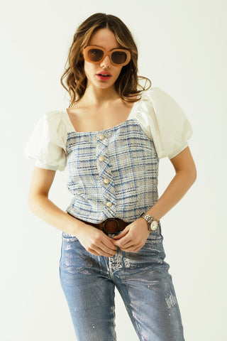 Top de tweed azul com mangas curtas volumosas e botões de pérolas