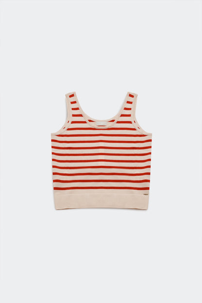 Top riscado em branco e vermelho