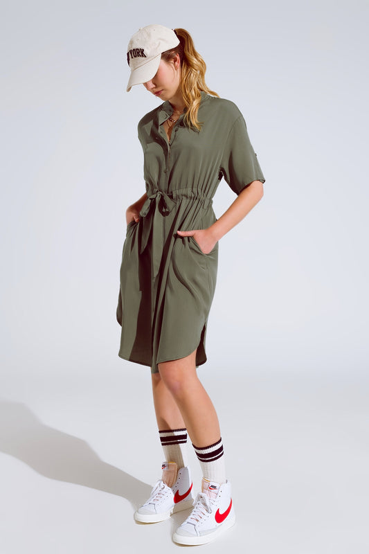 Q2 Vestido fluido com botões cinto e bolsos laterais