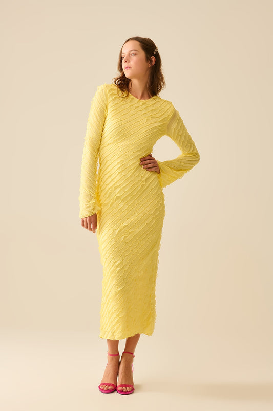 Q2 Vestido maxi amarelo manteiga com design de folhos mini Bias