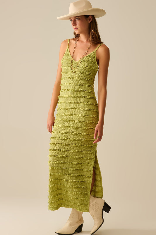 Q2 Vestido Maxi com folhos e fenda em verde