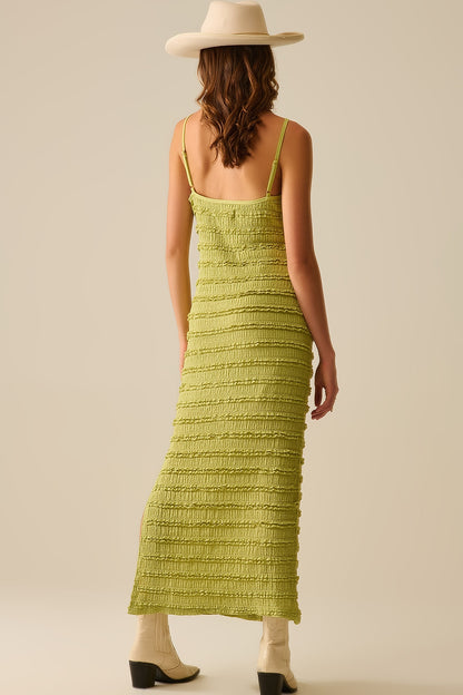 Vestido Maxi com folhos e fenda em verde