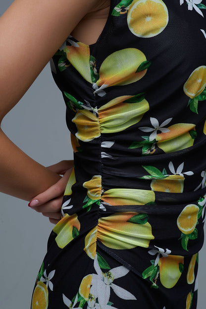 Vestido maxi de tule preto com franzido lateral com estampado amarelo-limão