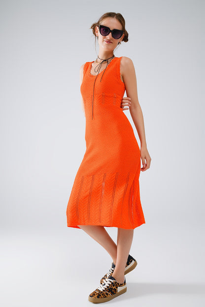 Vestido midi em malha laranja sem mangas com gola redonda