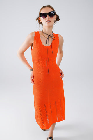 Vestido midi em malha laranja sem mangas com gola redonda