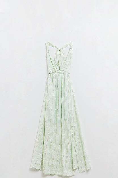 Vestido Midi Halter com estampado de folhas de hortelã e detalhes em lurex