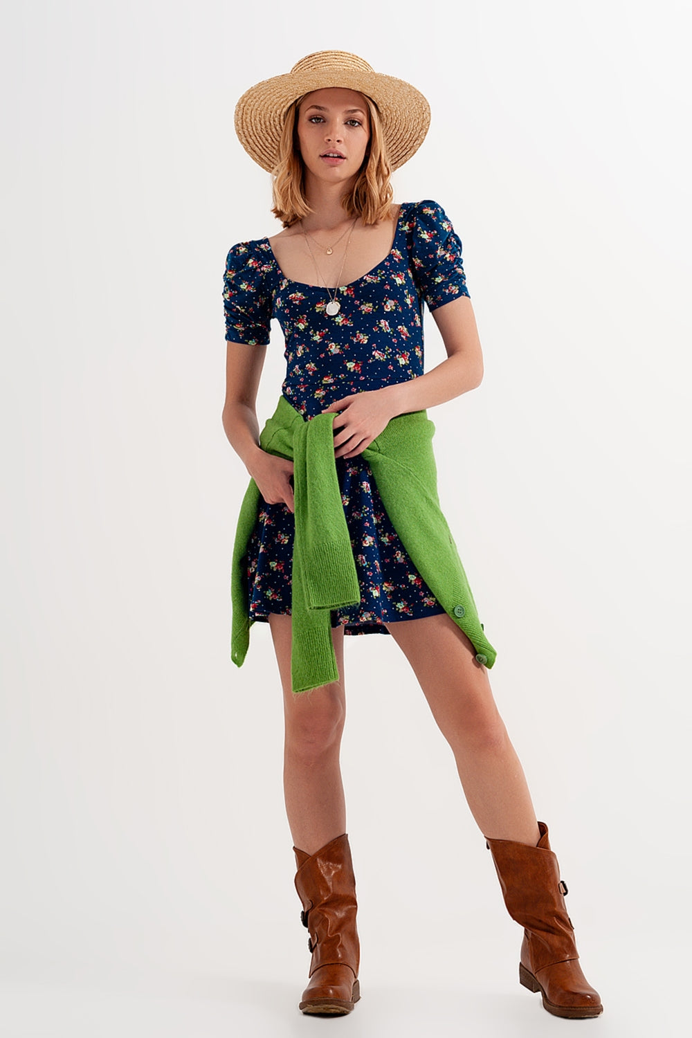 Vestido skater com mangas bufantes e estampa floral azul-marinho
