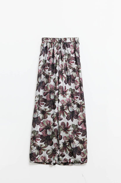 calças largas com estampa floral