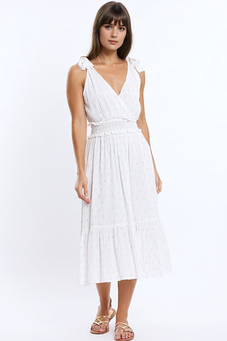 Vestido Midi Branco Envolto Com Detalhe De Bata Na Cintura E Bolinhas Douradas